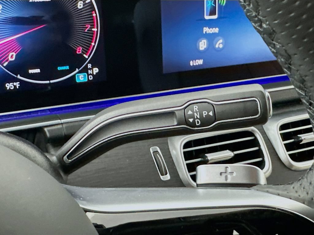 Used 2025 Mercedes-Benz GLS 450 4MATIC image 19