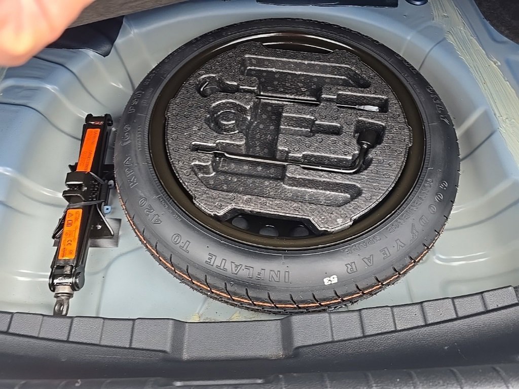 Used 2024 Nissan Sentra SV image 14