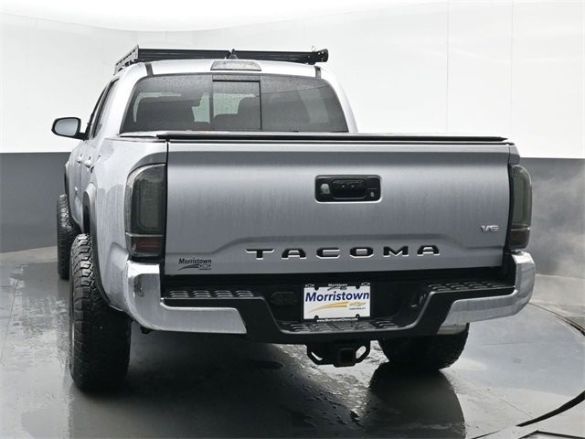Used 2021 Toyota Tacoma TRD Off-Road image 7