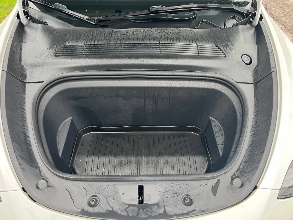 Used 2022 Tesla Model Y Performance AWD/4WD image 10