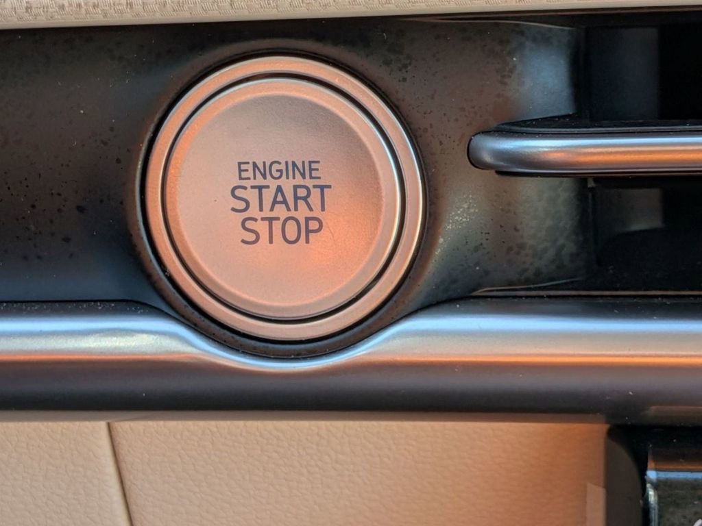 Certified 2025 Hyundai Tucson SEL image 17