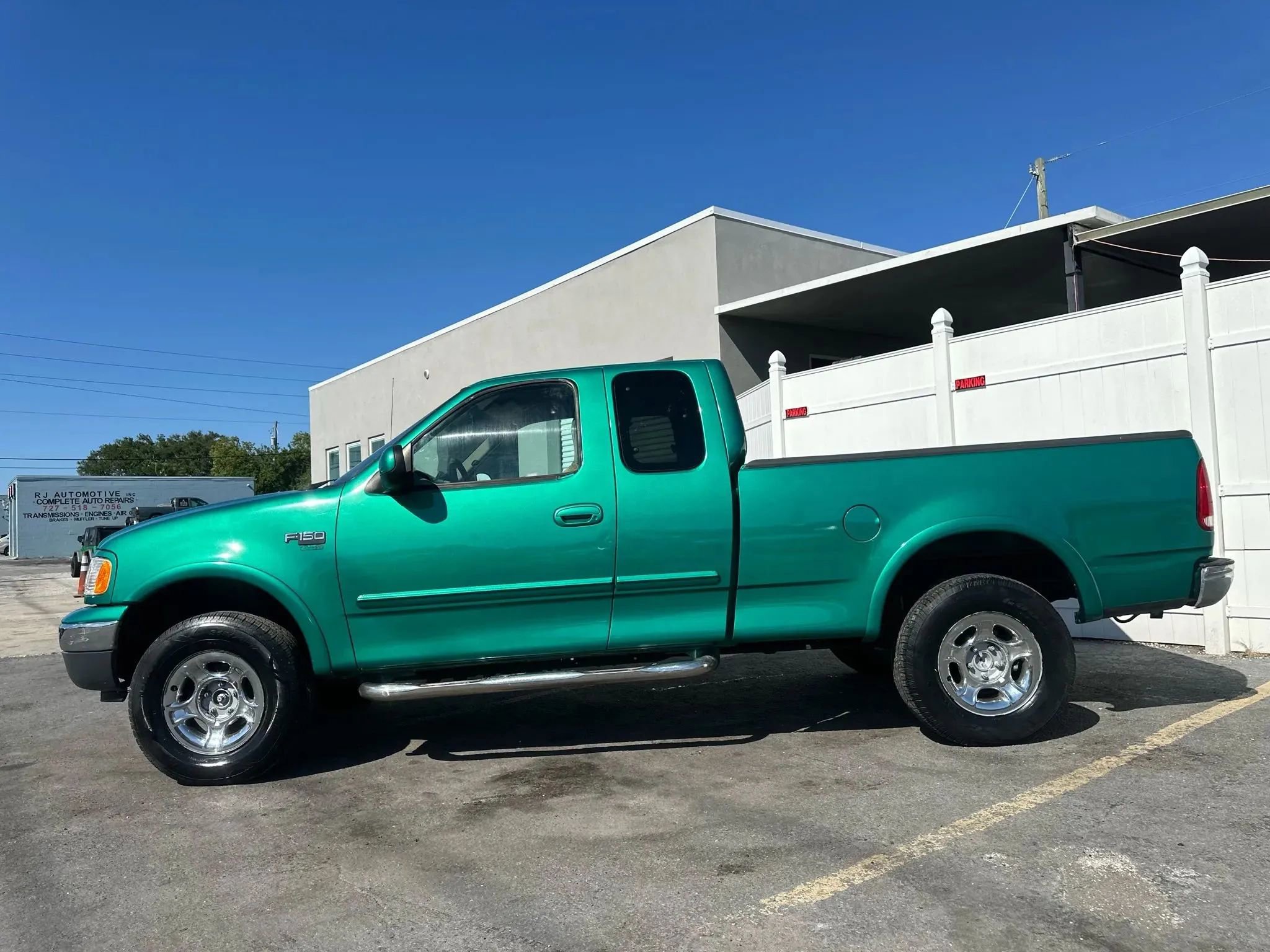 Used 1999 Ford F150 4x4 SuperCab image 2