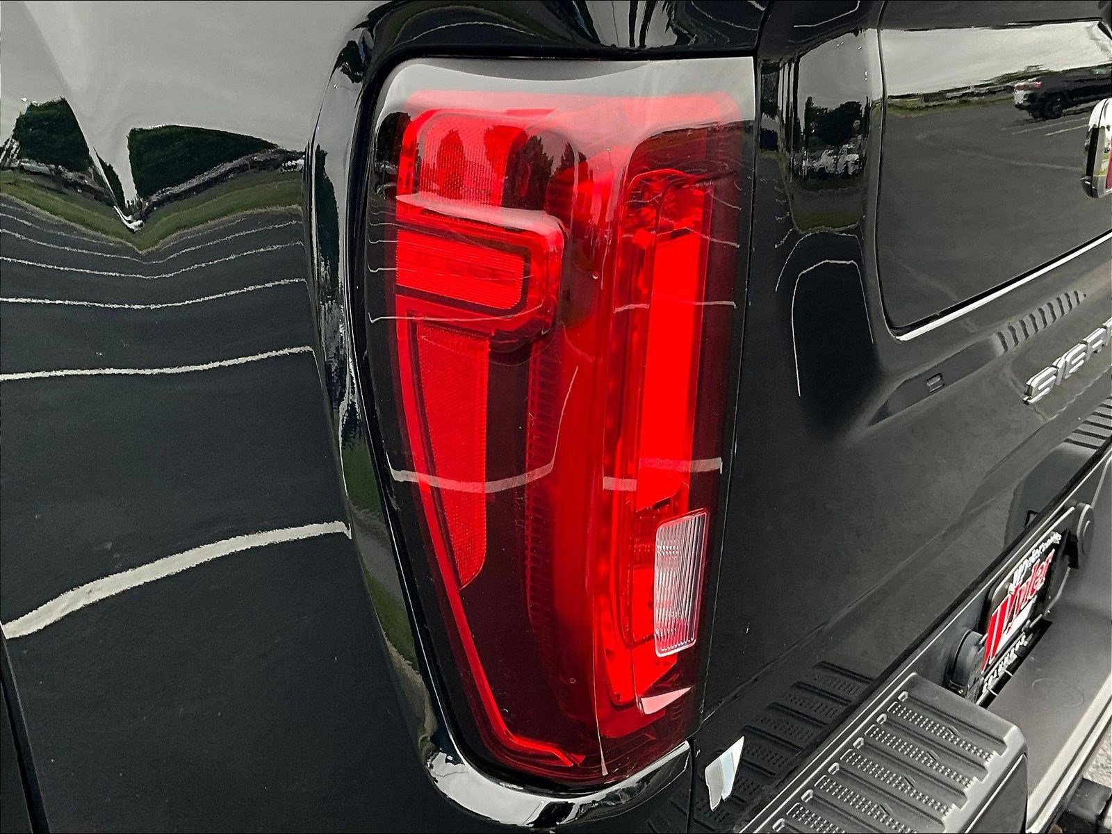 Used 2022 GMC Sierra 2500 AT4 AWD/4WD image 24