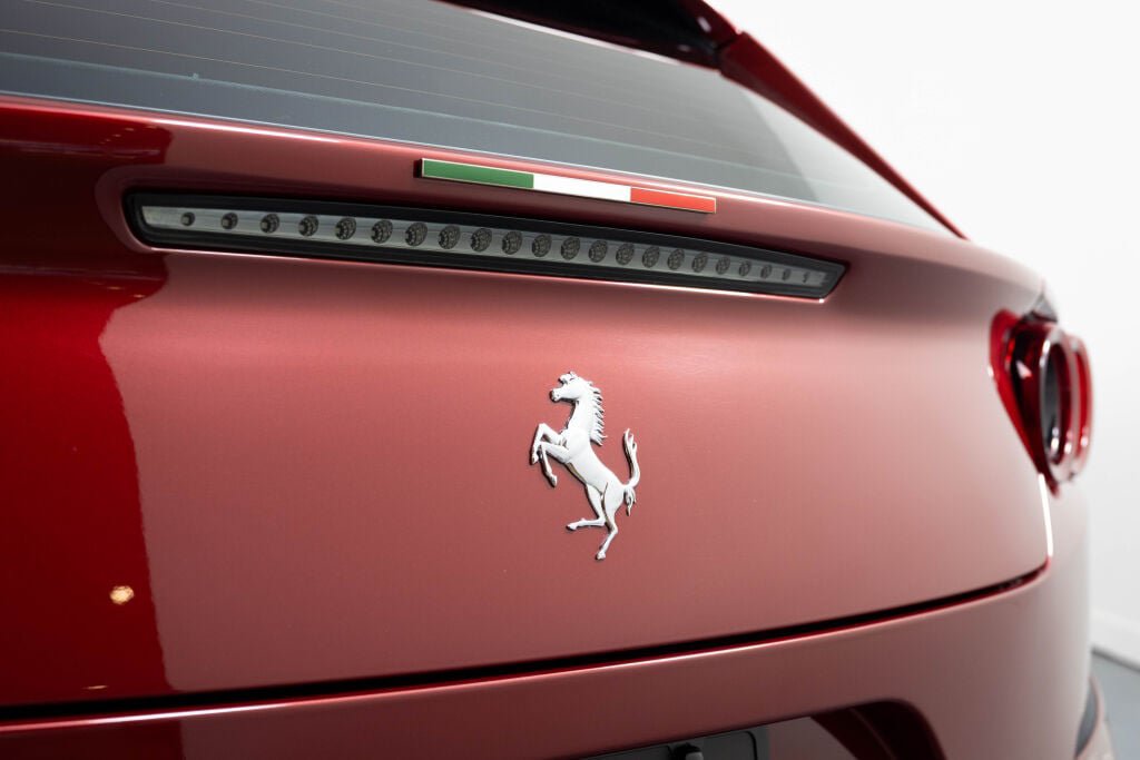 Certified 2019 Ferrari GTC4Lusso T RWD image 34