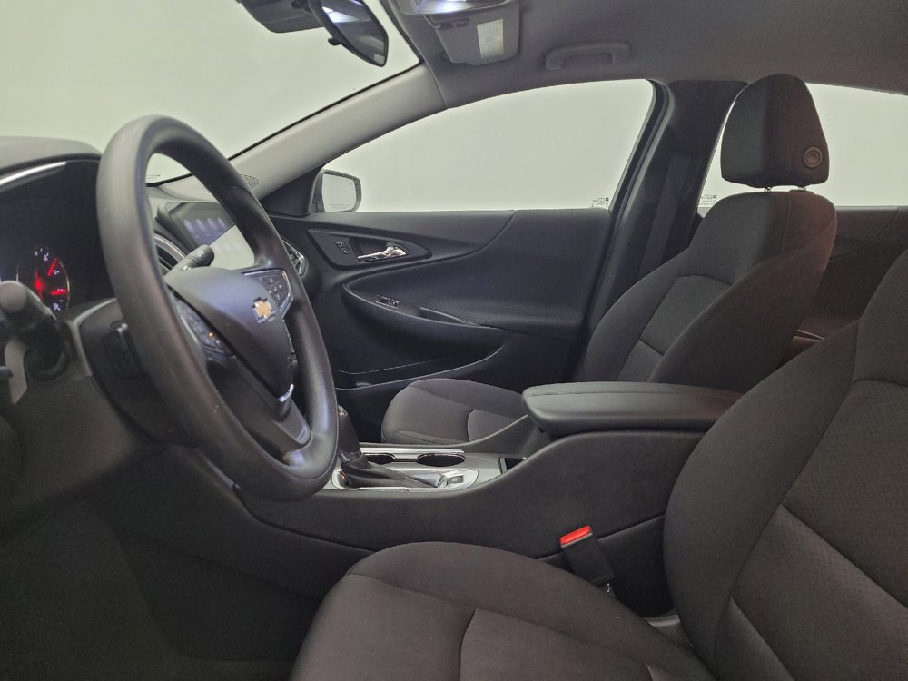 Used 2019 Chevrolet Malibu Hybrid image 17