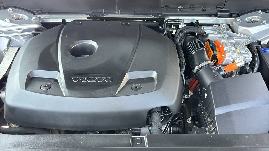 Certified 2023 Volvo XC90 T8 Ultimate AWD/4WD image 31