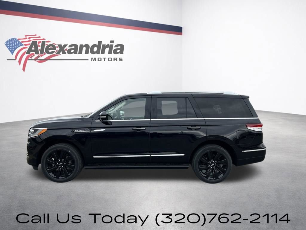 Used 2022 Lincoln Navigator Reserve AWD/4WD image 10