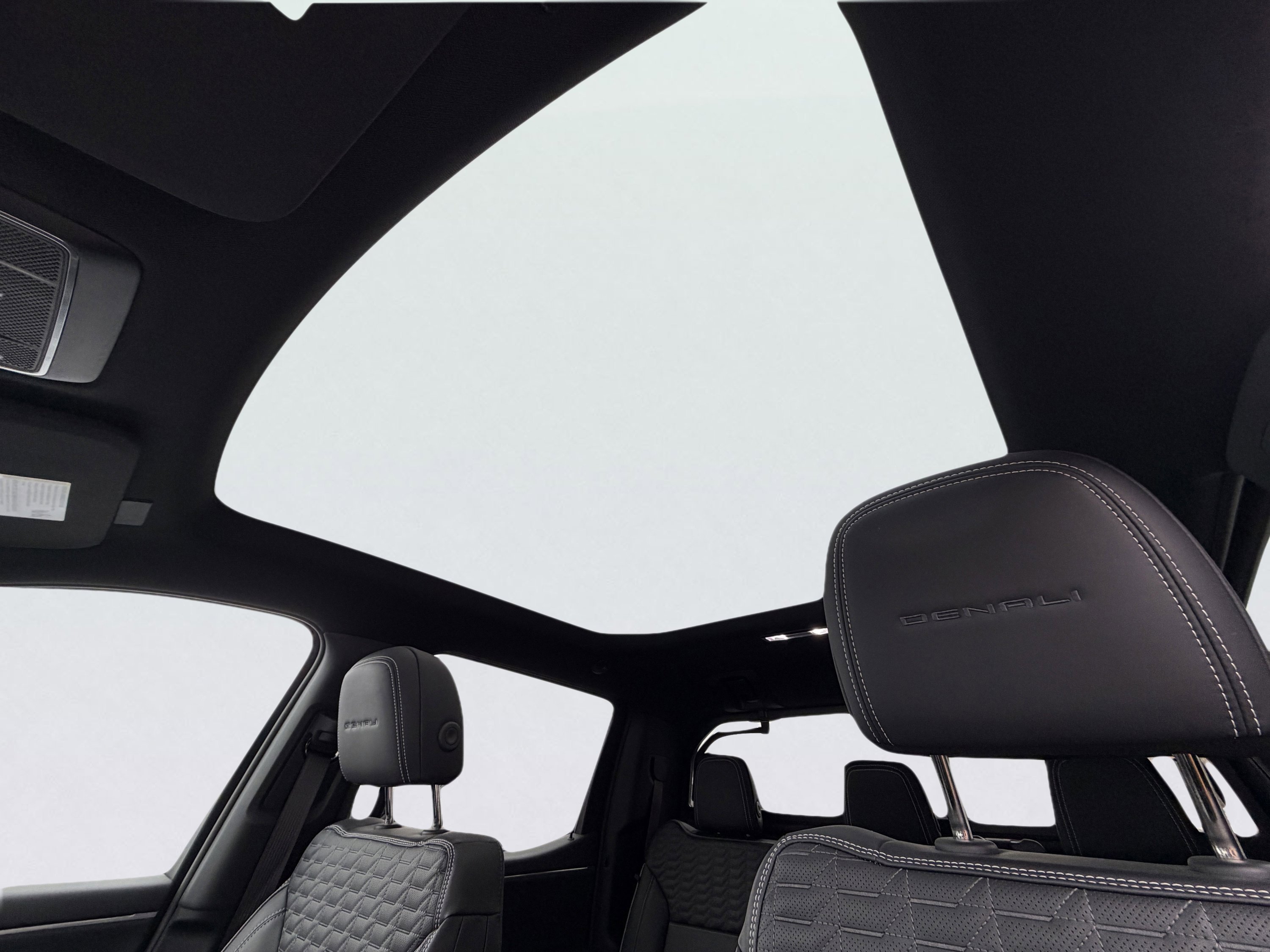 Used 2024 GMC Sierra EV Denali image 4