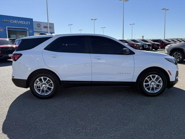 Used 2023 Chevrolet Equinox LS image 8