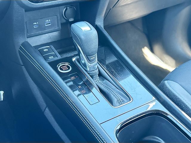 Used 2023 Nissan Kicks SR w/ SR Premium Package image 16