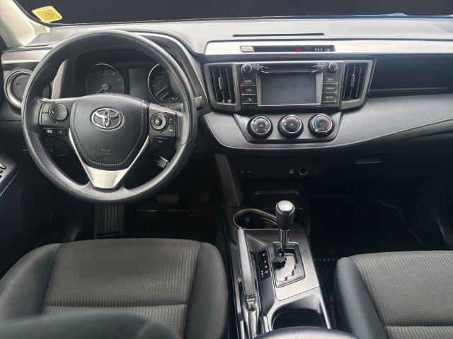 Used 2018 Toyota RAV4 LE w/ All Weather Liner Package AWD/4WD image 10