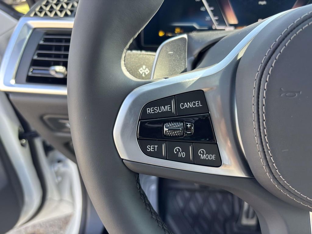 New 2026 BMW X6 xDrive40i w/ Premium Package image 17