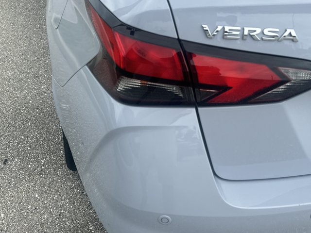 Used 2025 Nissan Versa SV FWD image 10