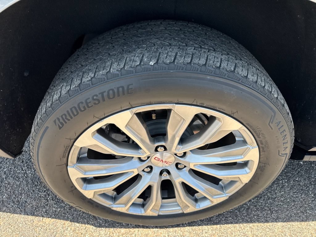 Used 2022 GMC Yukon Denali RWD image 47