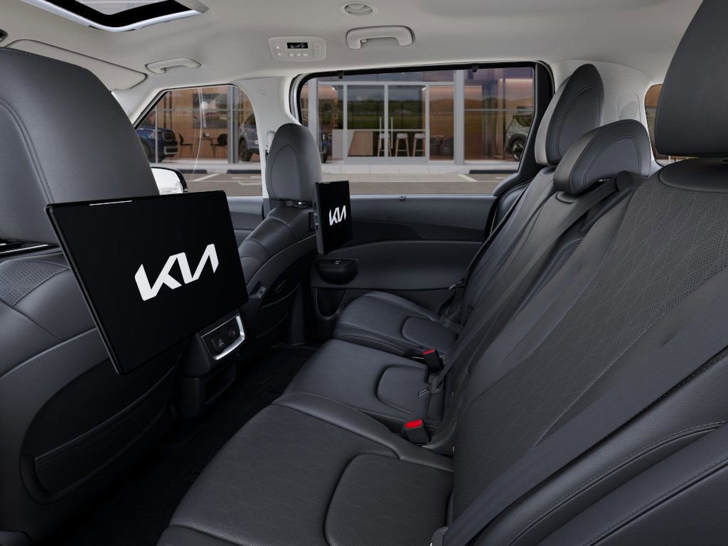 New 2025 Kia Carnival SX image 18