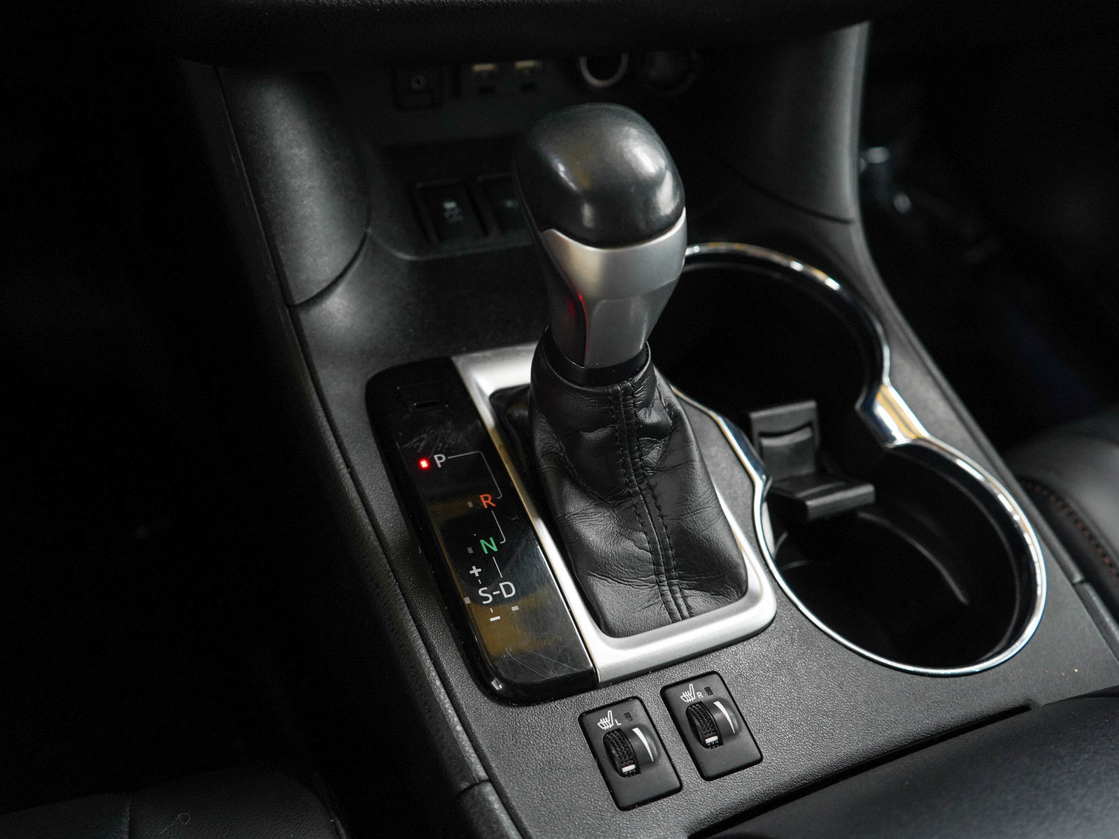 Used 2019 Toyota Highlander XLE AWD/4WD image 23