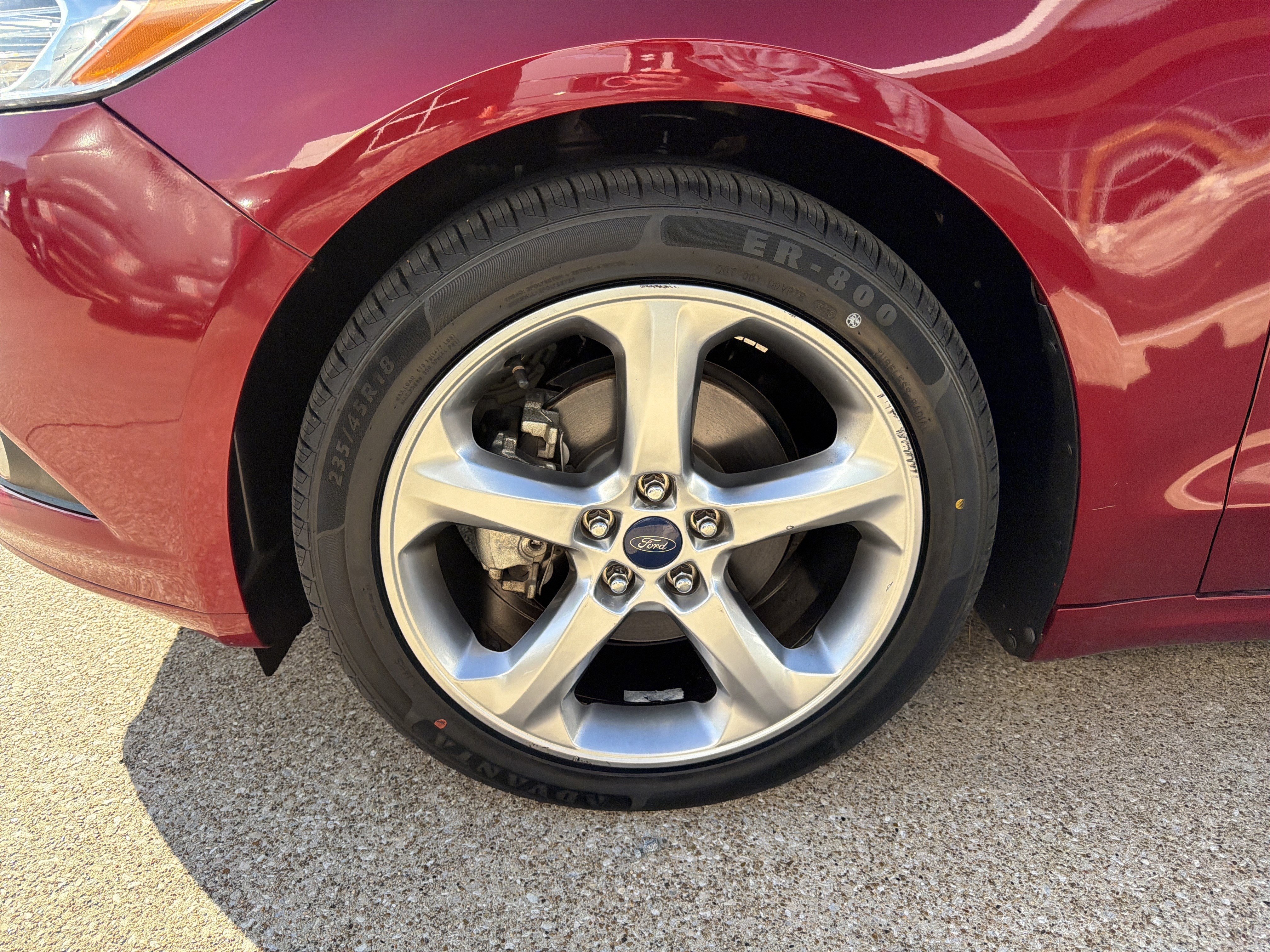 Used 2014 Ford Fusion SE image 29