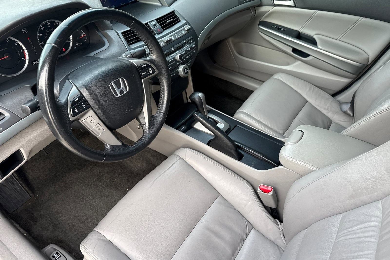 Used 2010 Honda Accord EX-L image 4