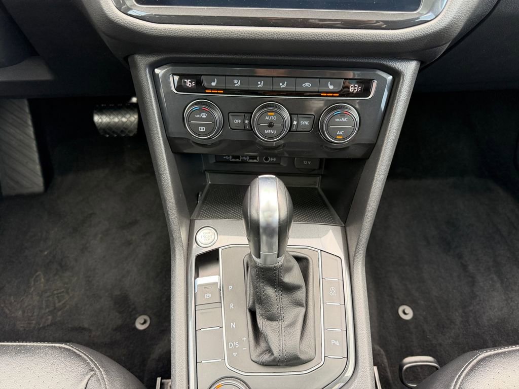 Used 2019 Volkswagen Tiguan SEL AWD/4WD image 11