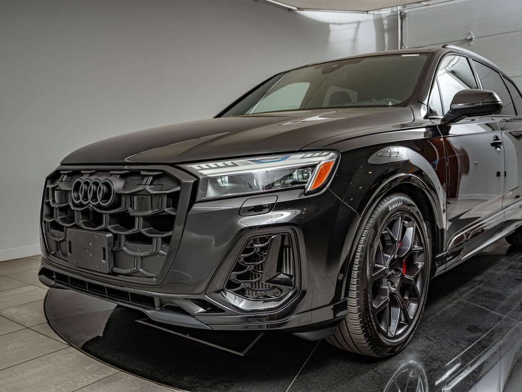 Used 2025 Audi SQ7 Prestige AWD/4WD image 14