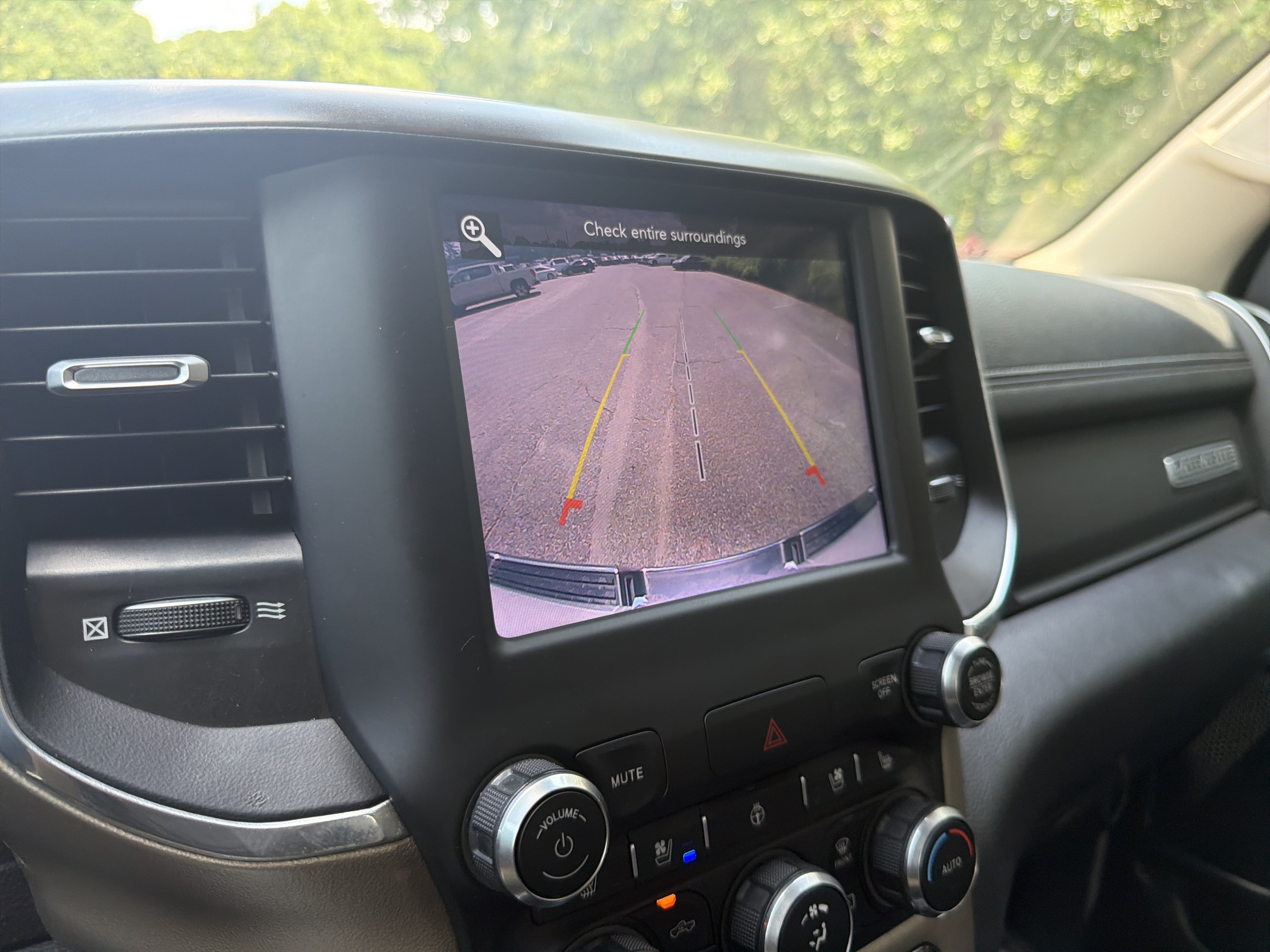 Used 2021 RAM 1500 Laramie AWD/4WD image 24