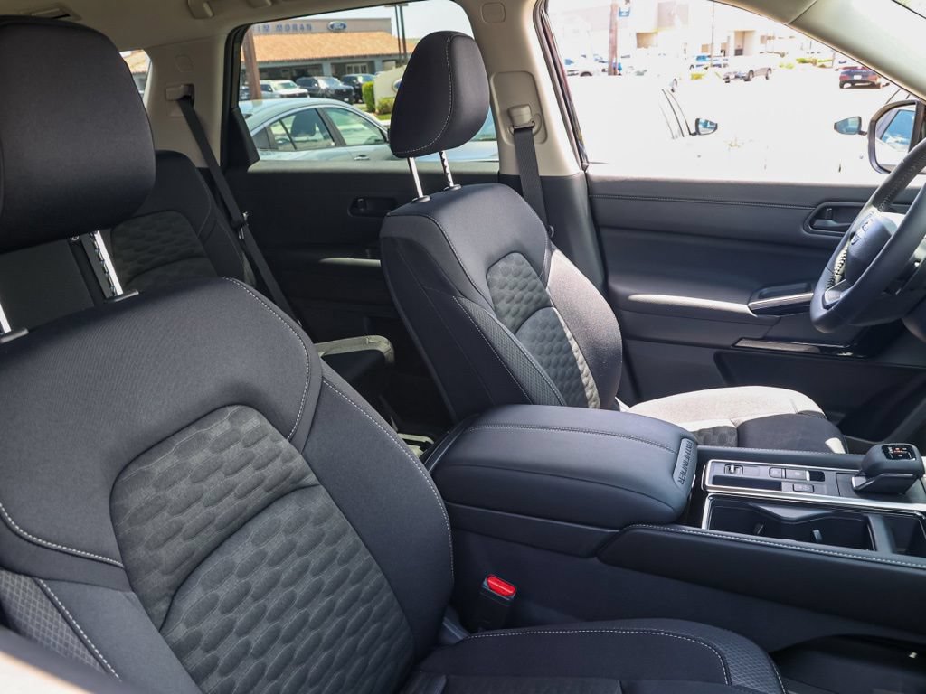New 2026 Nissan Pathfinder SV FWD image 21