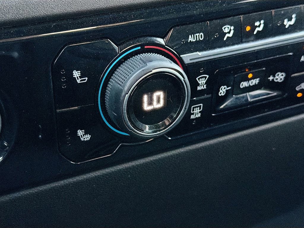 Used 2024 Chevrolet Silverado 1500 RST image 19