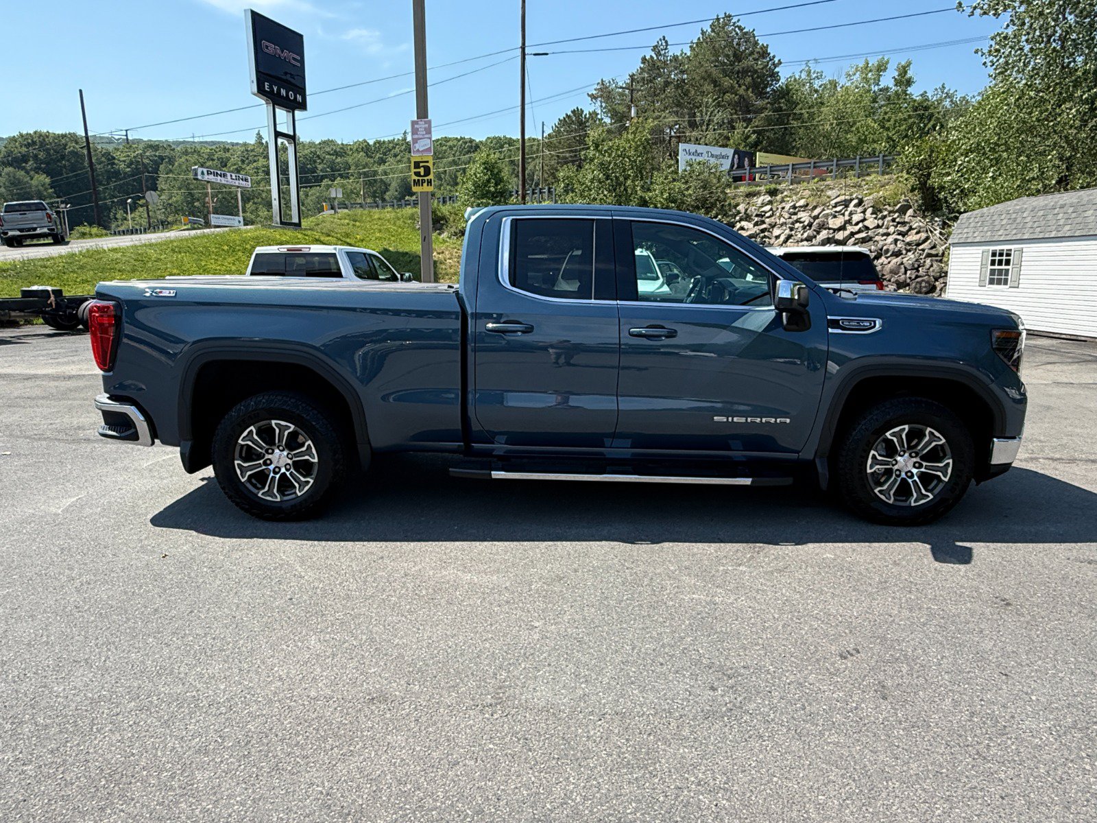 Certified 2024 GMC Sierra 1500 SLE AWD/4WD image 6