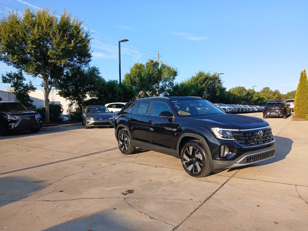 New 2026 Volkswagen Atlas Cross Sport SE
