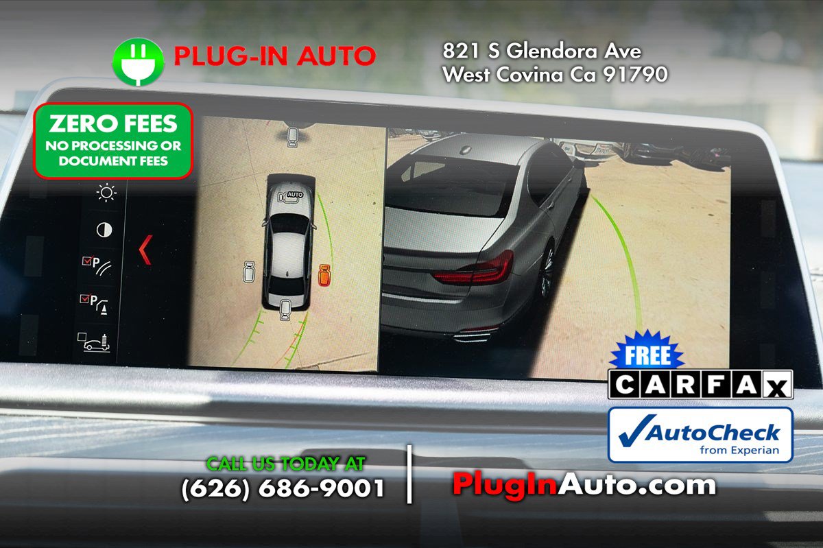 Used 2019 BMW 750i w/ Executive Package RWD image 39