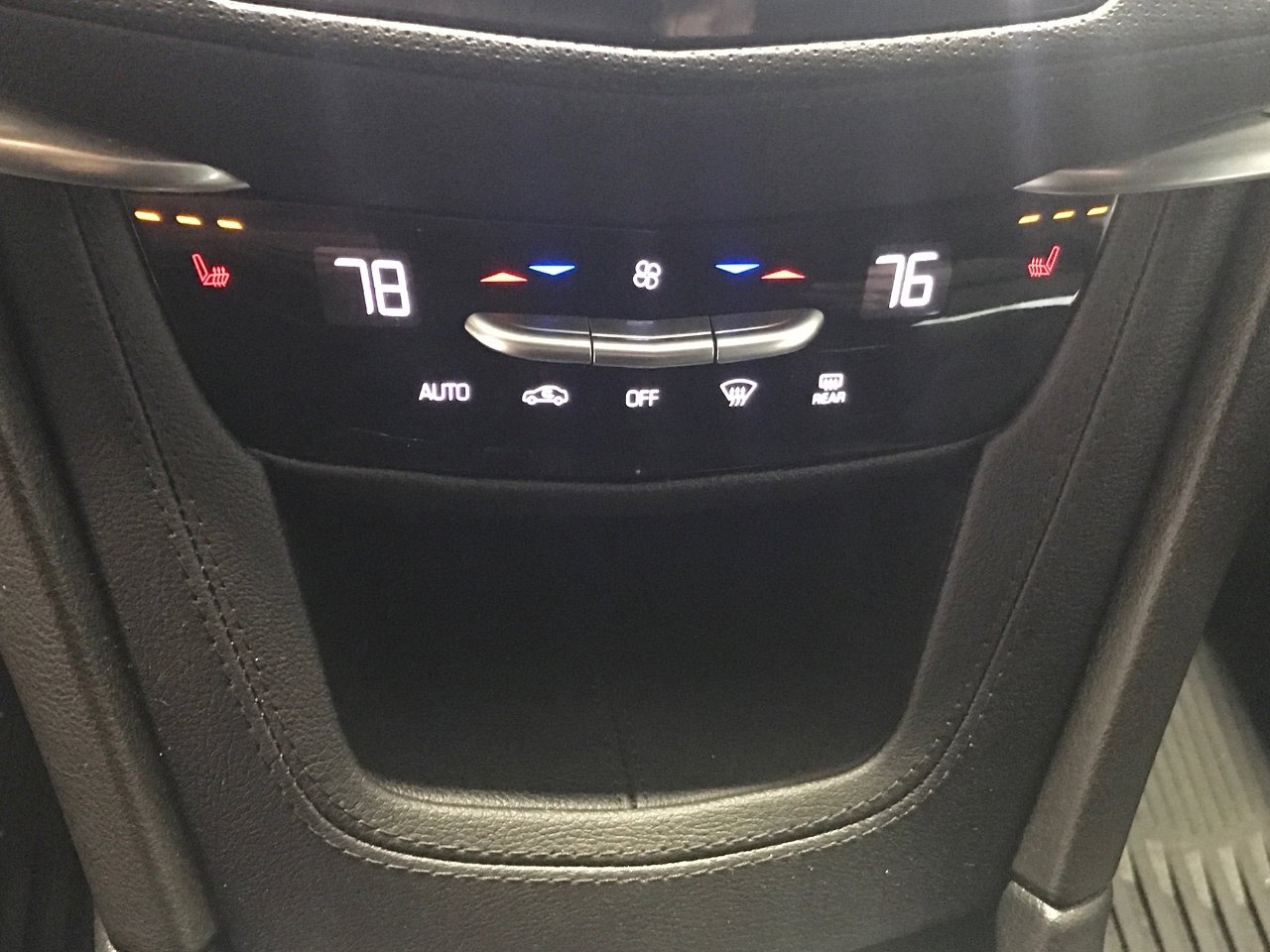 Certified 2025 Cadillac XT5 Luxury w/ LPO, Floor Liner Package image 29