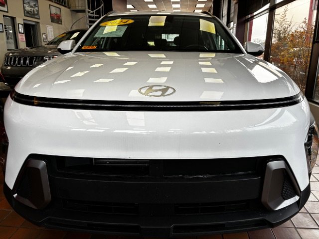 Used 2024 Hyundai Kona SEL image 5