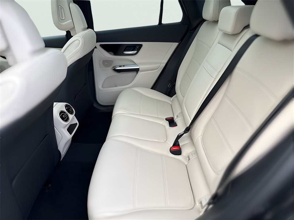 New 2026 Mercedes-Benz GLC 300 4MATIC image 22