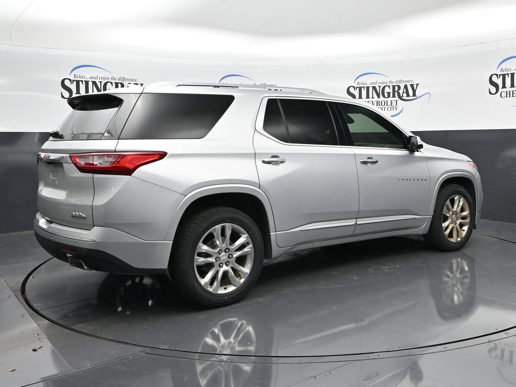 Used 2020 Chevrolet Traverse High Country w/ LPO, Floor Liner Package AWD/4WD image 7