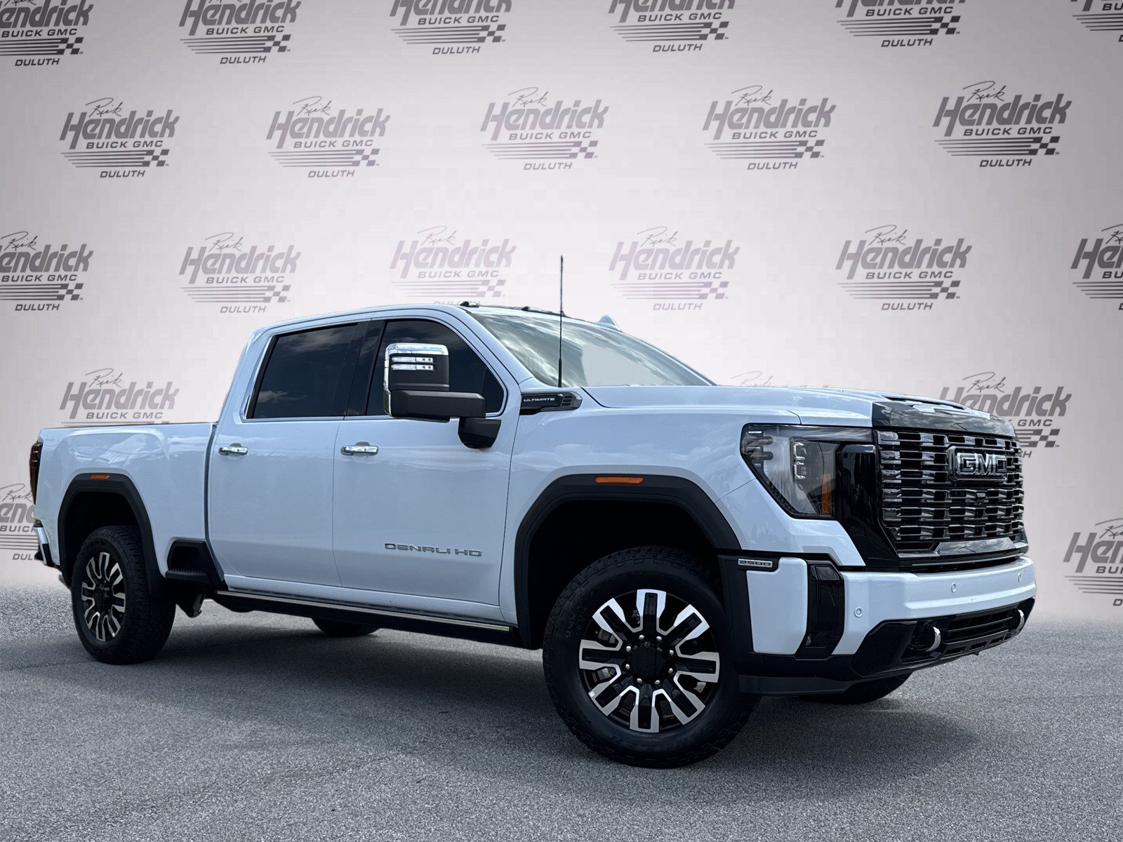 New 2026 GMC Sierra 2500 Denali Ultimate AWD/4WD image 2