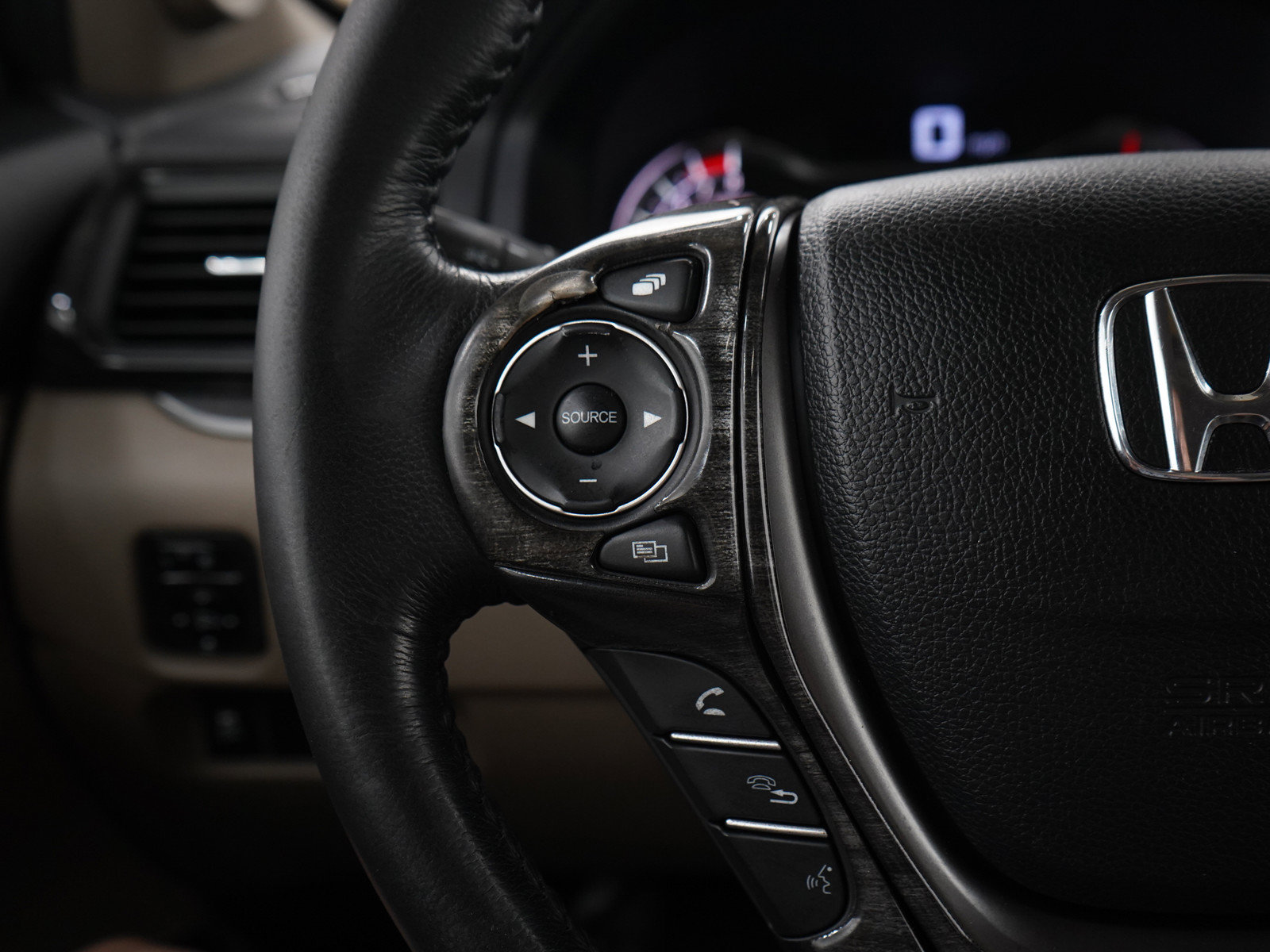 Used 2017 Honda Pilot EX-L image 26