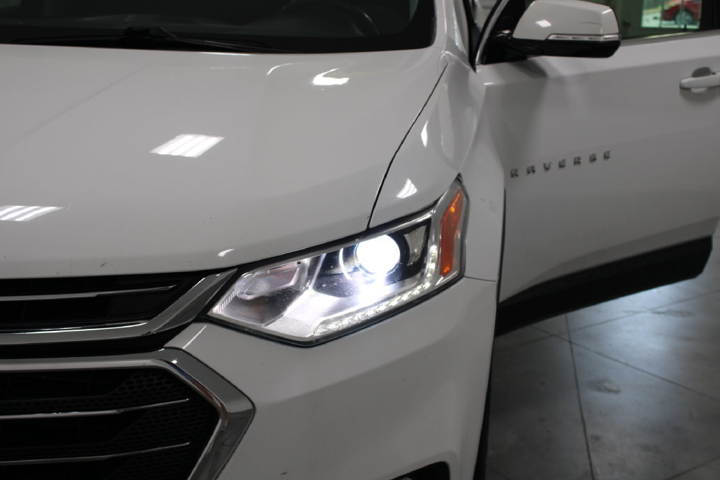 Used 2018 Chevrolet Traverse LT FWD image 12