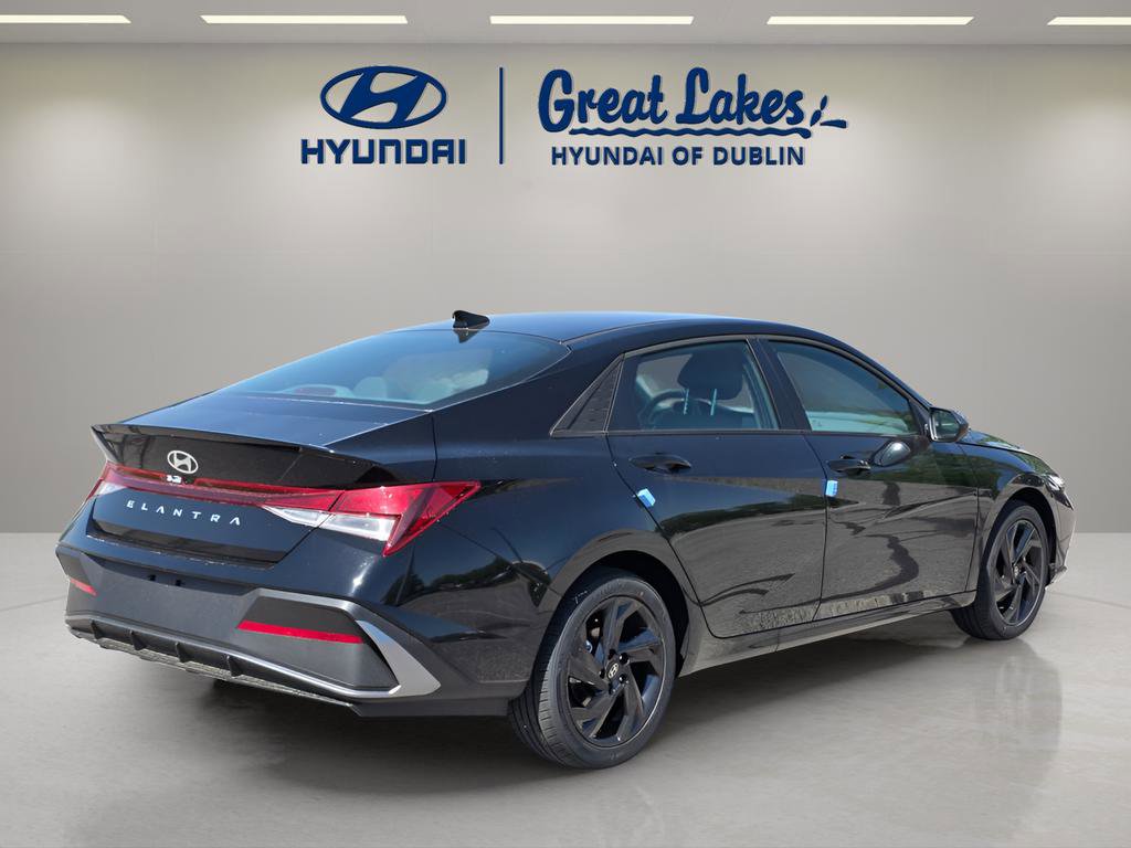 New 2026 Hyundai Elantra Sport FWD image 5