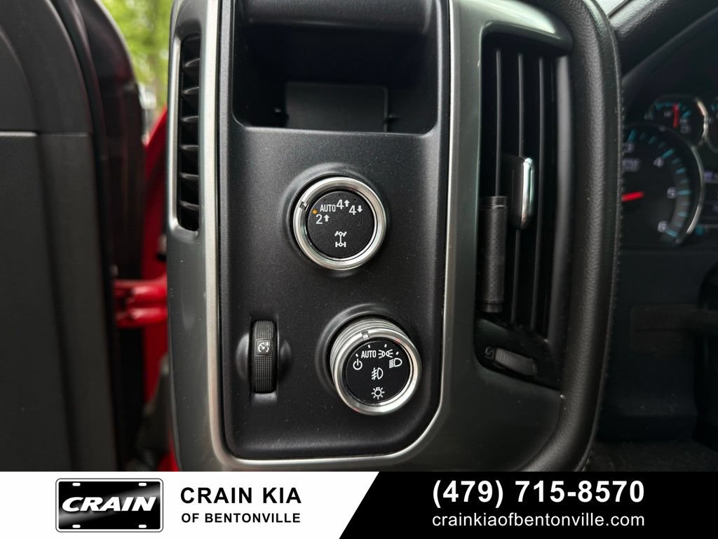 Used 2018 Chevrolet Silverado 1500 LTZ AWD/4WD image 13