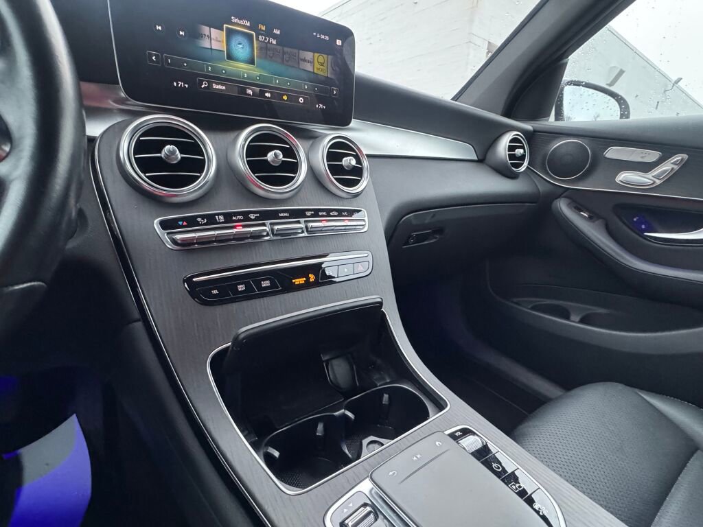 Certified 2022 Mercedes-Benz GLC 300 4MATIC image 11