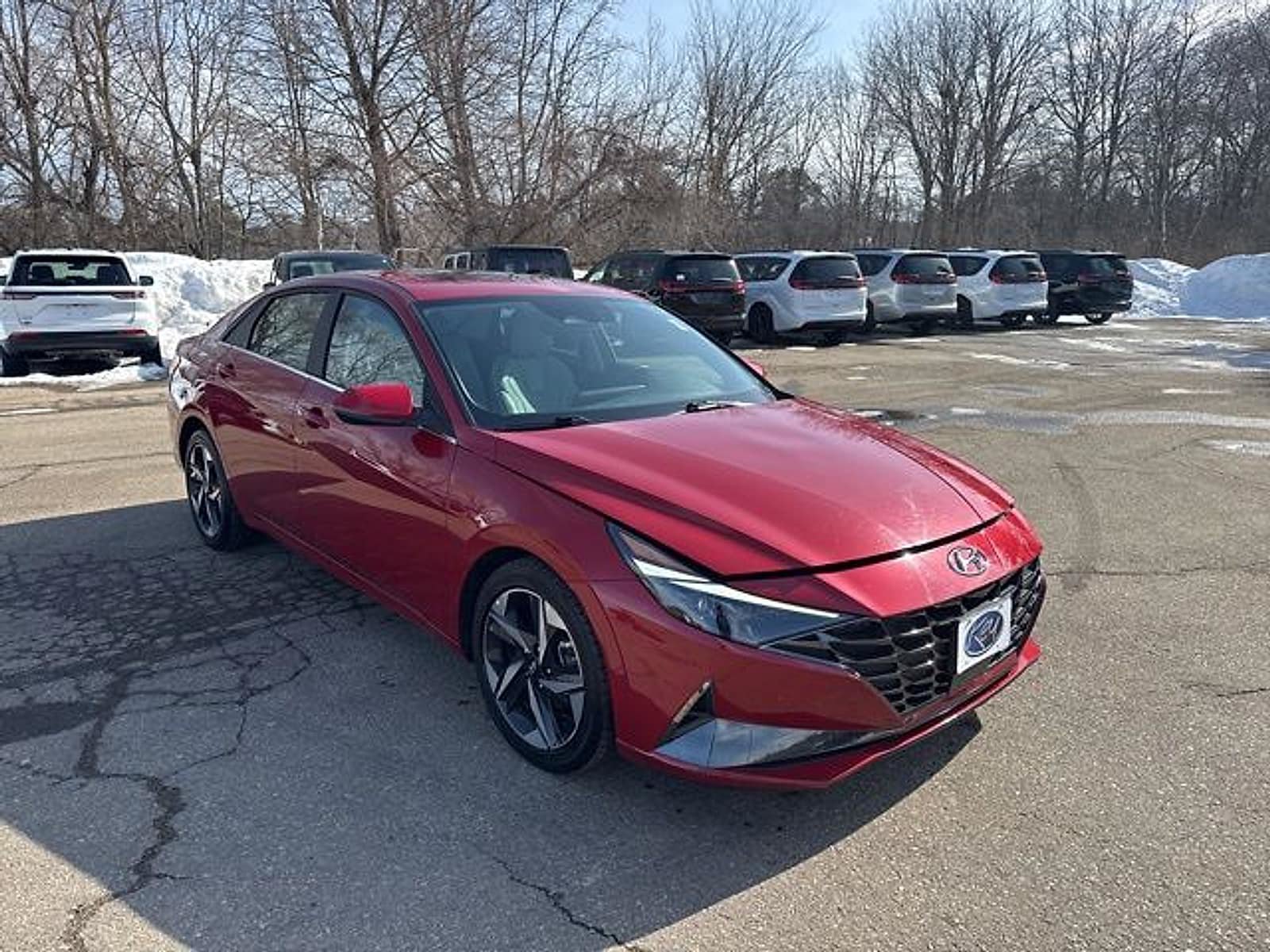 Used 2023 Hyundai Elantra Limited w/ Cargo Package FWD image 11