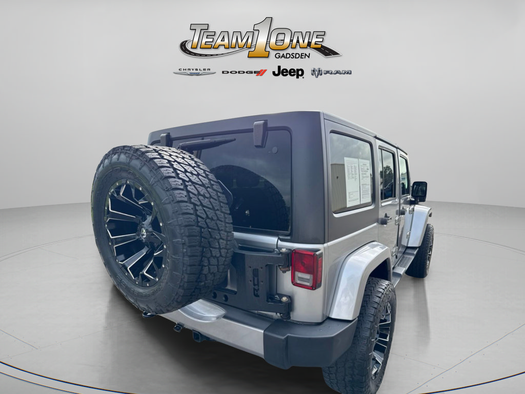 Used 2018 Jeep Wrangler Unlimited Sahara w/ Connectivity Group AWD/4WD image 8