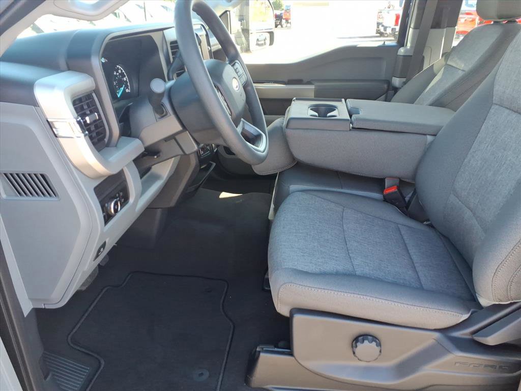 New 2026 Ford F350 4x4 SuperCab Super Duty image 7