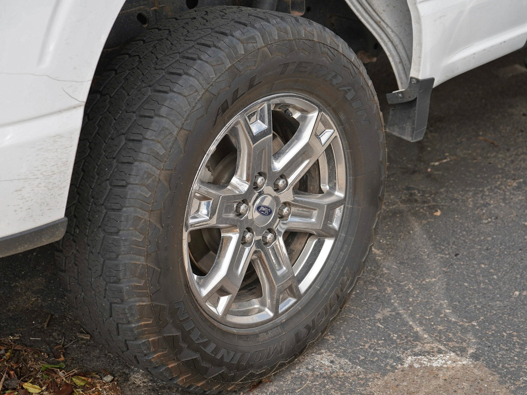 Used 2021 Ford F150 XLT w/ Equipment Group 302A High image 6