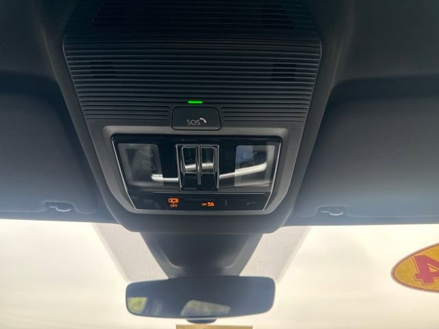 Used 2024 Volkswagen Atlas Cross Sport SE image 23