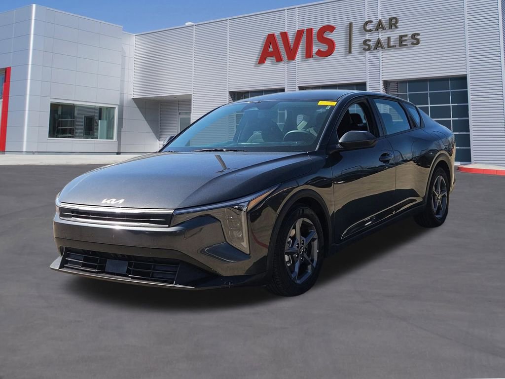 Used 2025 Kia K4 LXS video 1