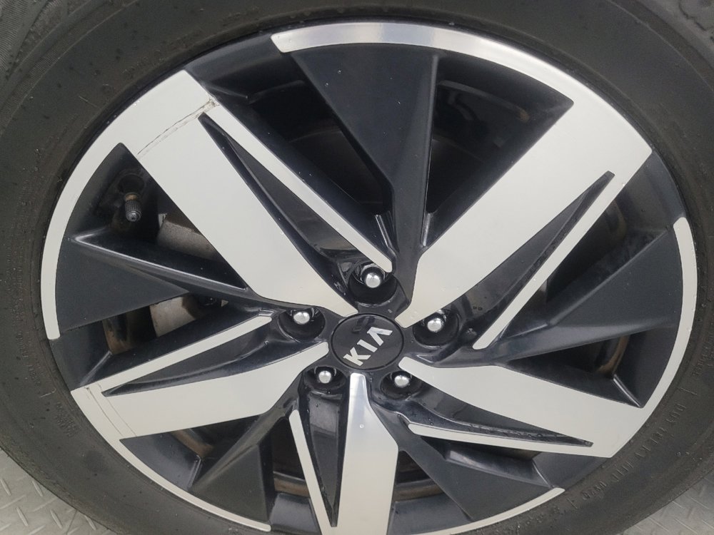 Used 2021 Kia Sorento S FWD image 31