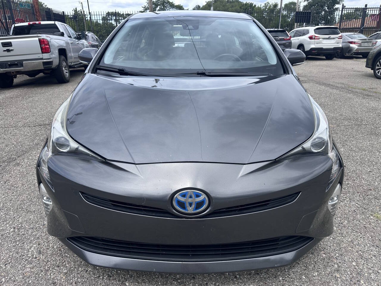 Used 2017 Toyota Prius Three Touring FWD image 2