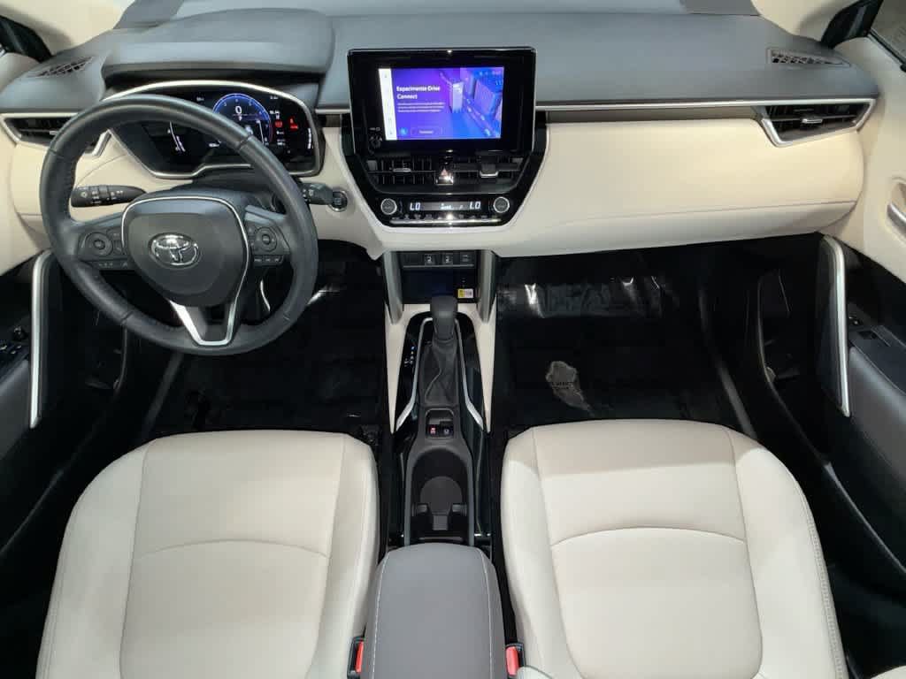 Used 2023 Toyota Corolla Cross XLE FWD image 24
