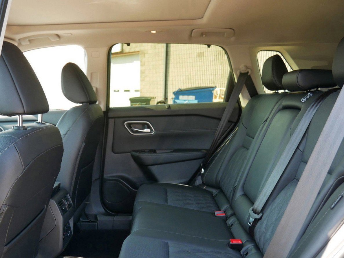 New 2026 Nissan Rogue Platinum w/ Platinum Premium Package image 6